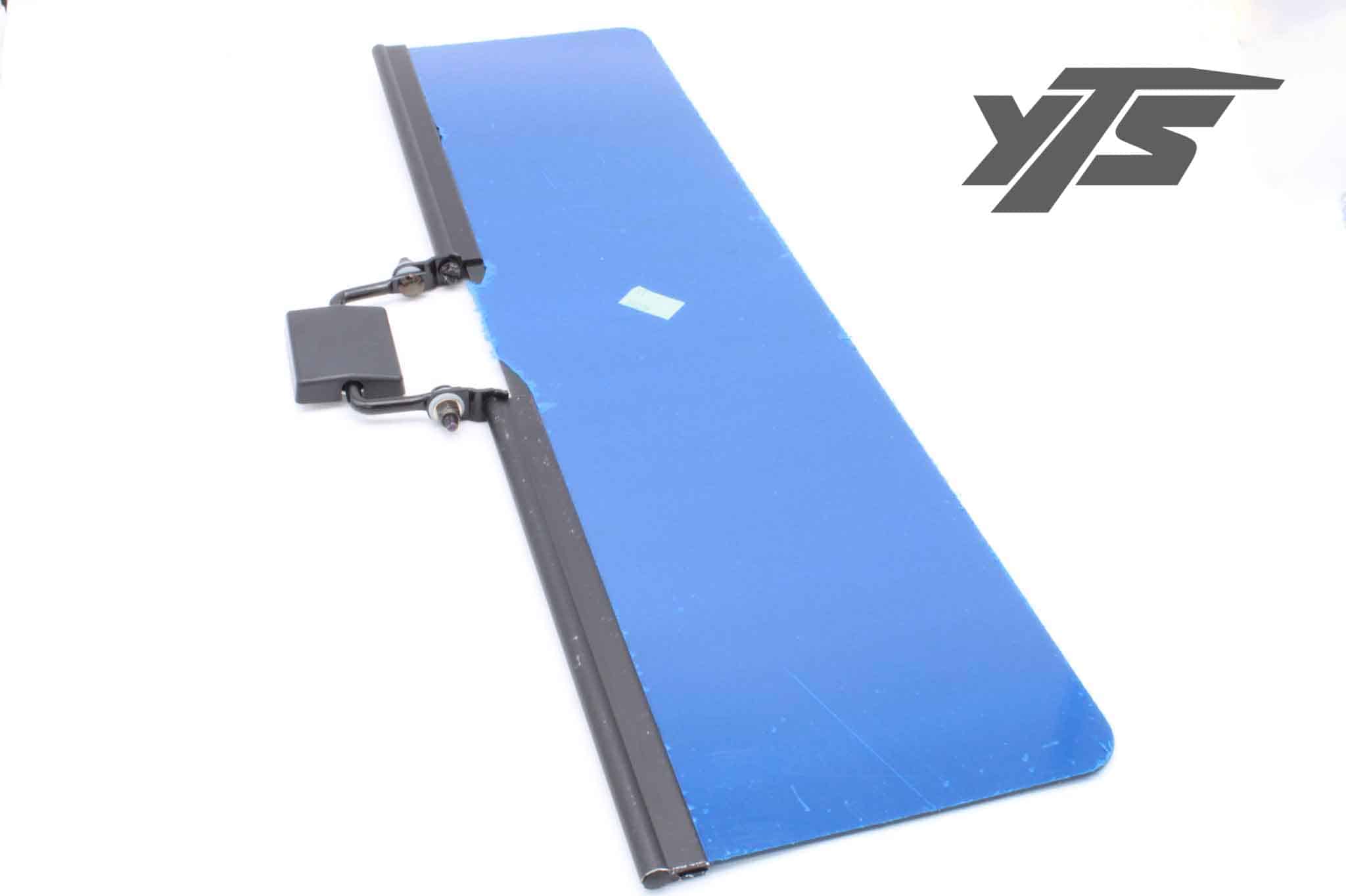 135279 — Capacity Sunvisor Translucent 7.5 X 28"